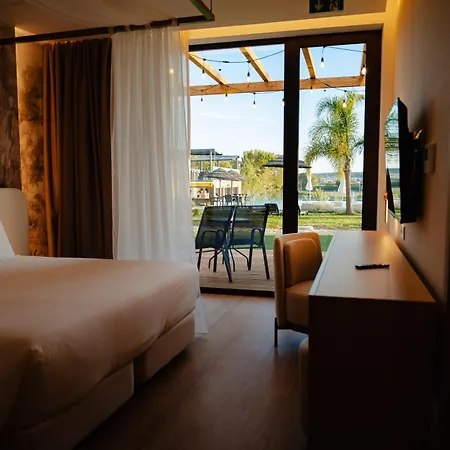Lisotel - & 4* Leiria
