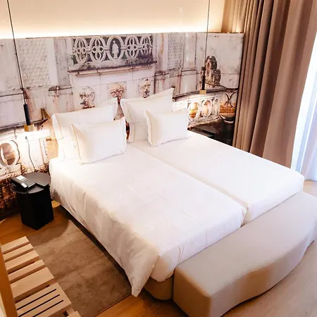 Hotel Lisotel - &