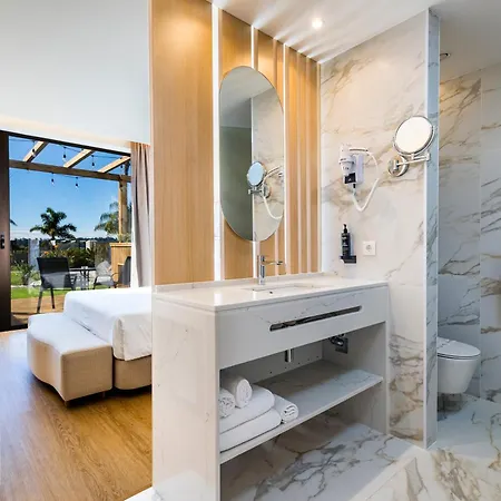 Lisotel - & Hotel 4*