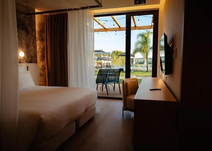 Lisotel - & 4* Leiria