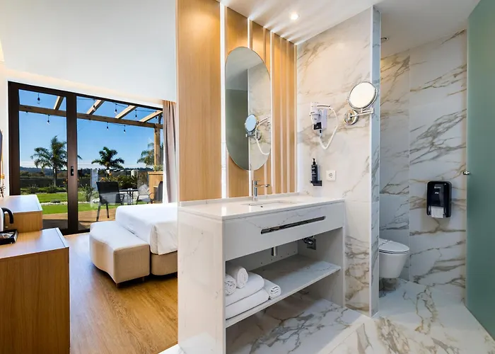 Lisotel - & Hotel 4*